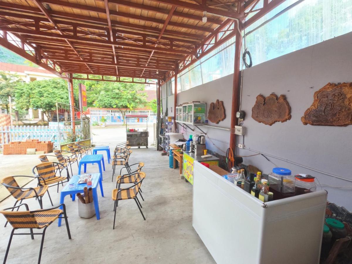 Hoang Anh Hostel Meo Vac Exterior foto